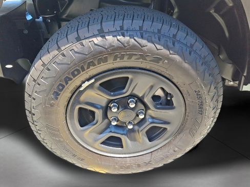 Used 2024 Jeep Wrangler Unlimited Sport AWD/4WD image 8