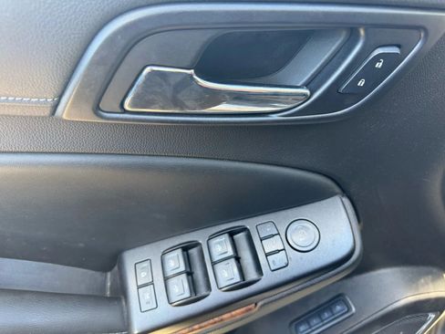 Used 2016 Chevrolet Suburban LTZ image 13