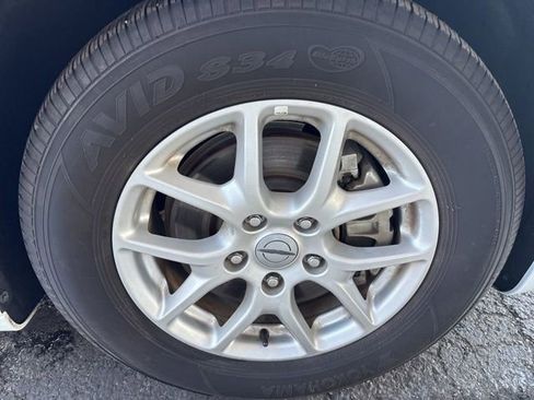 Used 2025 Chrysler Pacifica Select FWD image 31