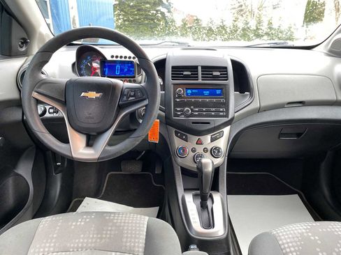 Used 2013 Chevrolet Sonic LS image 7