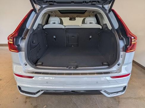 New 2026 Volvo XC60 B5 Ultra w/ Protection Package Premier image 5