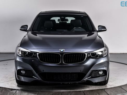 Used 2019 BMW 330i Gran Turismo xDrive w/ M Sport Package image 8