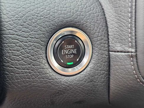 Used 2024 GMC Yukon Denali w/ Denali Reserve Package AWD/4WD image 33