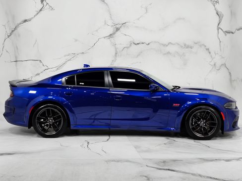 Used 2022 Dodge Charger Scat Pack RWD image 4