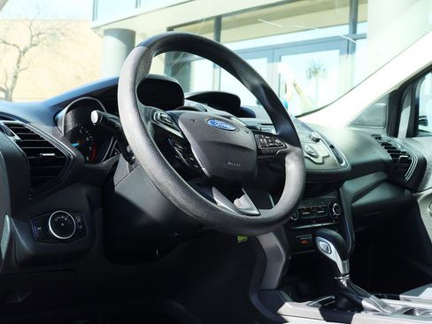 Used 2017 Ford Escape S image 39