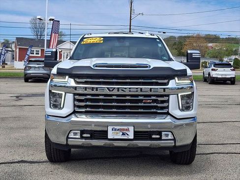 Used 2023 Chevrolet Silverado 2500 LTZ w/ LTZ Convenience Package AWD/4WD image 3