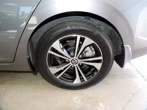 Used 2023 Nissan Sentra SV FWD image 9