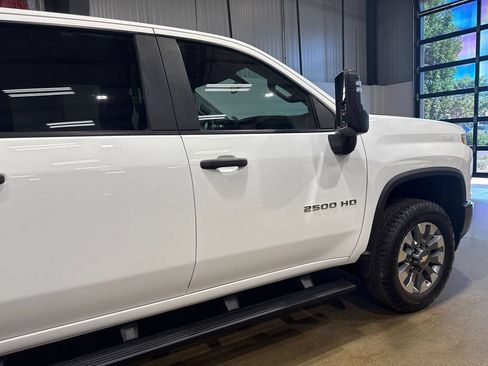 Used 2022 Chevrolet Silverado 2500 Custom w/ Custom Value Package AWD/4WD image 69