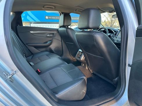 Used 2019 Chevrolet Impala LT image 14