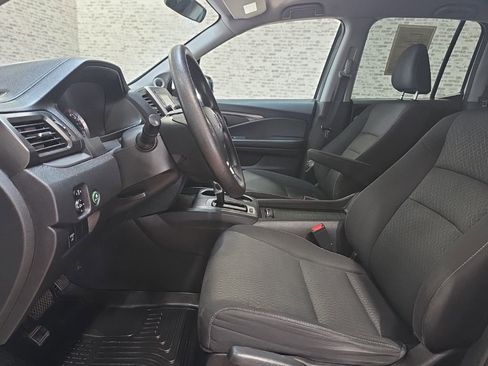 Used 2019 Honda Ridgeline Sport image 21