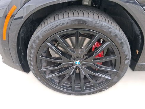 Certified 2023 BMW X6 xDrive40i w/ Executive Package image 10