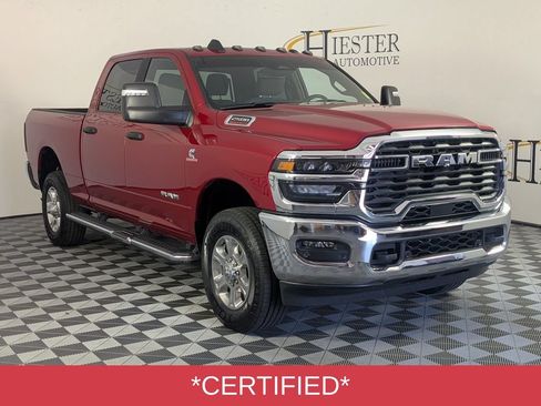 Used 2025 RAM 2500 Big Horn AWD/4WD image 2