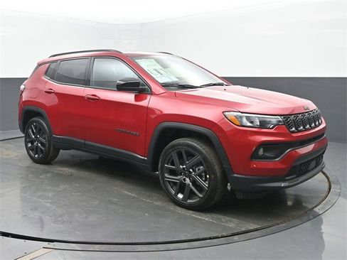 New 2026 Jeep Compass Latitude image 7