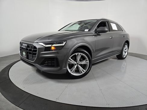 Used 2022 Audi Q8 Premium Plus w/ Premium Plus Package image 1