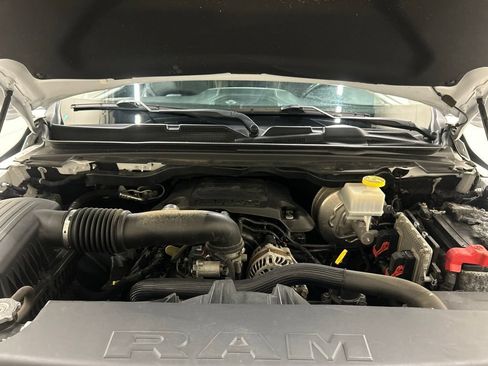Used 2019 RAM 1500 Limited AWD/4WD image 12