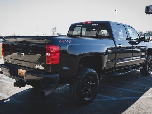 Used 2018 Chevrolet Silverado 2500 High Country w/ Duramax Plus Package image 35
