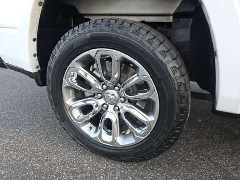 Used 2021 RAM 1500 Laramie w/ Sport Appearance Package image 12