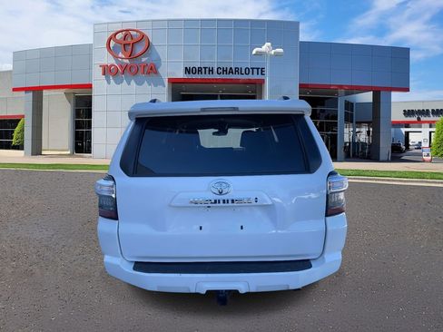 Used 2024 Toyota 4Runner SR5 Premium image 9