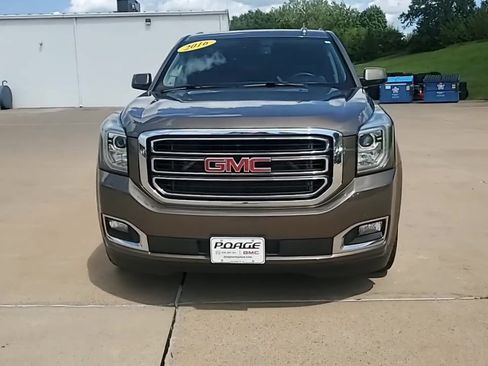 Used 2016 GMC Yukon SLT AWD/4WD image 3
