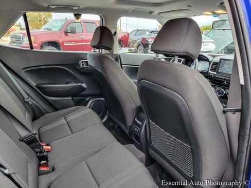 Used 2024 Hyundai Venue SEL image 29