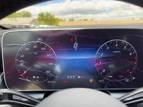 New 2025 Mercedes-Benz GLC 300 4MATIC image 17