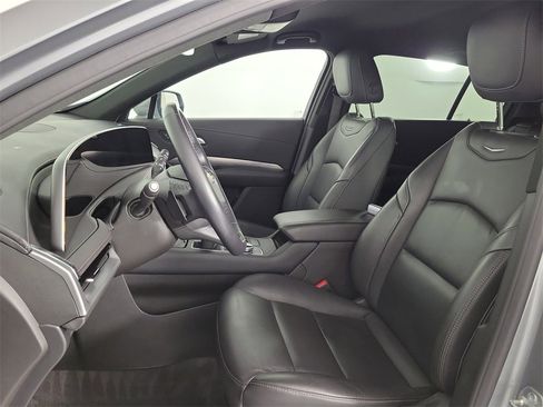 Certified 2025 Cadillac XT4 Premium Luxury image 16