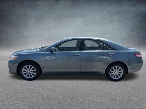 Used 2010 Toyota Camry XLE FWD image 11