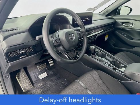 Used 2025 Honda Accord Sport image 17