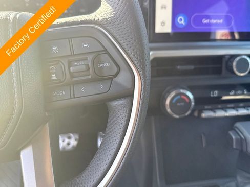 Used 2025 Toyota Tacoma TRD Sport image 13