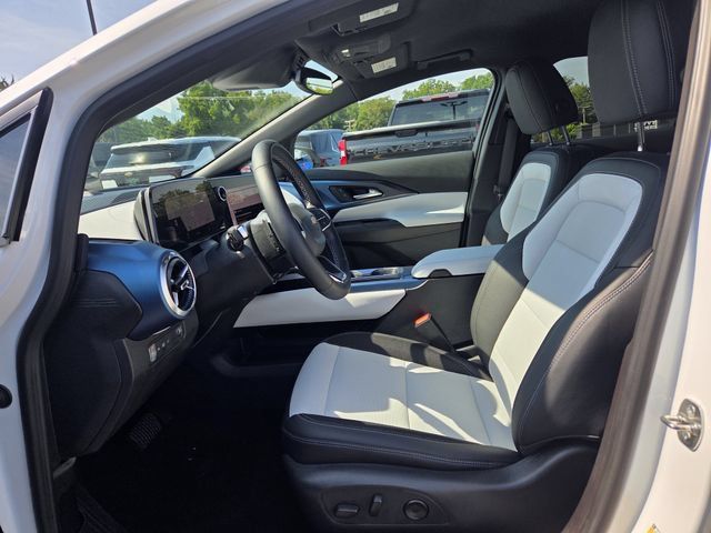 Certified 2024 Chevrolet Equinox EV LT w/ LPO, Blackout Package FWD image 21