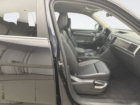 Used 2022 Volkswagen Atlas SE image 16