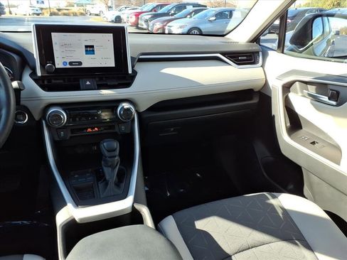 Used 2023 Toyota RAV4 XLE w/ Convenience Package image 14