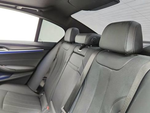 Used 2023 BMW 530i w/ M Sport Package image 28