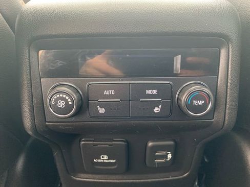 Used 2019 GMC Acadia Denali image 17