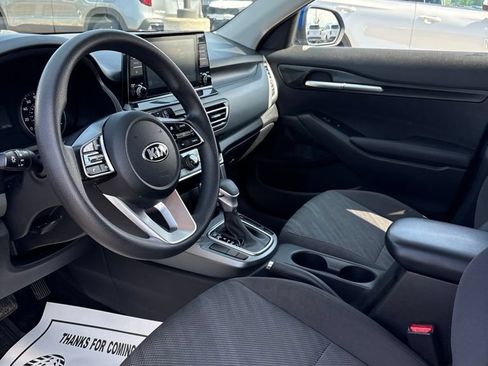Used 2021 Kia Seltos LX AWD/4WD image 9