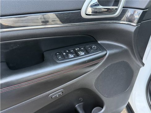 Used 2017 Jeep Grand Cherokee Trailhawk w/ Trailhawk Luxury Group image 15