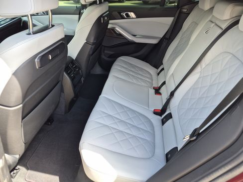 Used 2025 BMW X6 xDrive40i w/ Premium Package AWD/4WD image 18