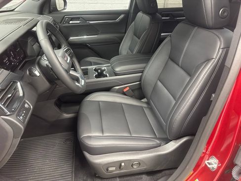 New 2026 GMC Acadia Elevation w/ Elevation Premium Package FWD image 17
