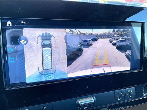 Used 2025 Mercedes-Benz Sprinter 2500 image 22