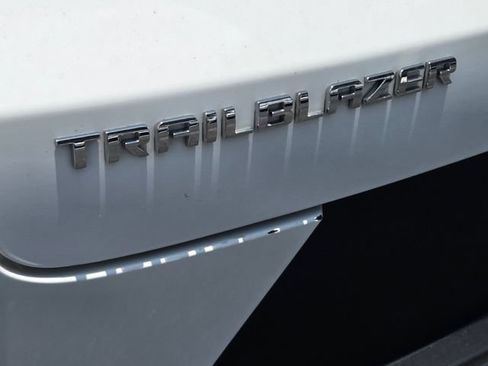 Used 2024 Chevrolet TrailBlazer LT FWD image 15