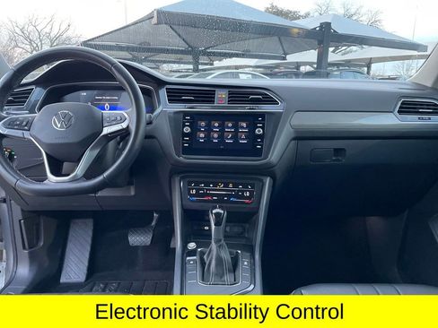 Used 2024 Volkswagen Tiguan SE FWD image 36