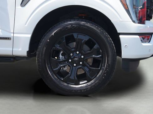 Used 2023 Ford F150 Platinum w/ Equipment Group 701A High AWD/4WD image 4