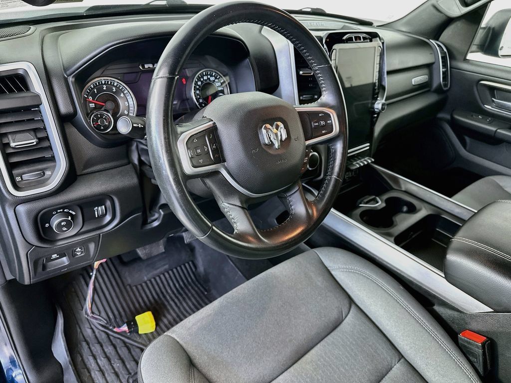 Used 2023 RAM 1500 Big Horn AWD/4WD image 30