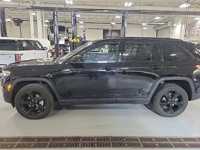 Used 2023 Jeep Grand Cherokee Altitude