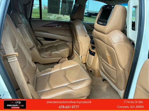 Used 2015 Cadillac Escalade Platinum AWD/4WD image 29