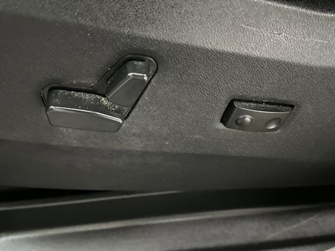 Used 2012 Dodge Grand Caravan Crew image 16