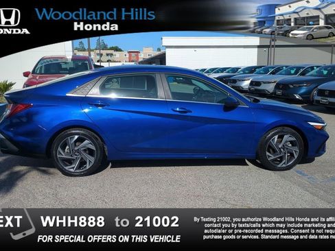 Used 2024 Hyundai Elantra SEL w/ Convenience Package FWD image 4
