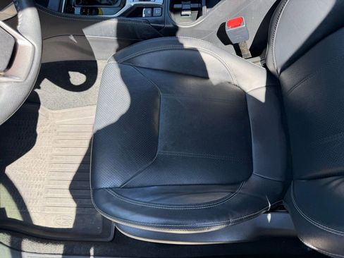 Used 2020 Subaru Forester Limited w/ Popular Package #3 image 25