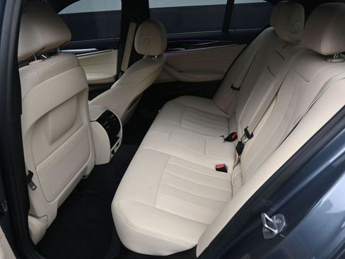 Used 2022 BMW 540i w/ Convenience Package RWD image 14