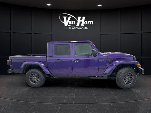 New 2026 Jeep Gladiator Sport image 8